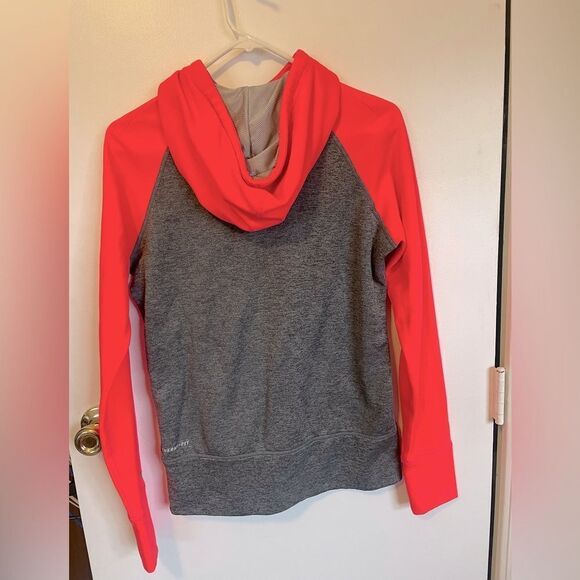 Nike Therma-Fit Small Pink & Grey Hoodie - Picture 3 of 7